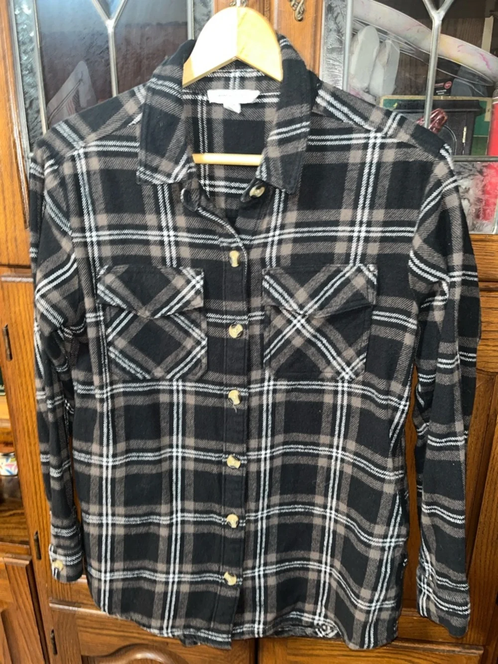 Beachlunchlounge Flannel Plaid Button-Up Shirt in Black and Brown Size XS